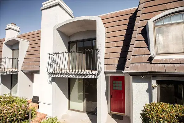 8125 Redlands Street #109, Playa Del Rey, CA 90293