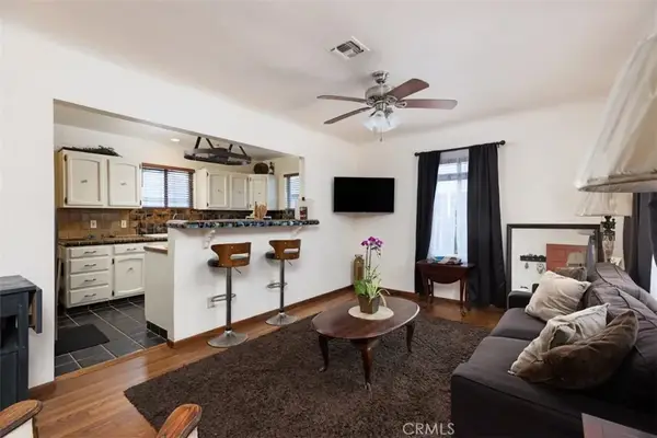 5851 Premiere Avenue, Lakewood, CA 90712