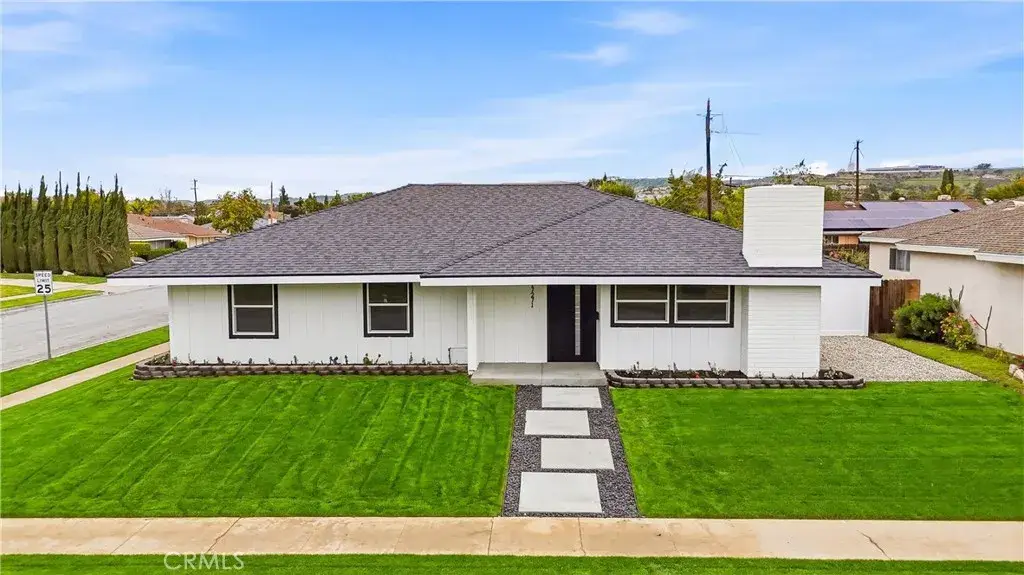 17271 Orange, Yorba Linda, CA 92886 - #1