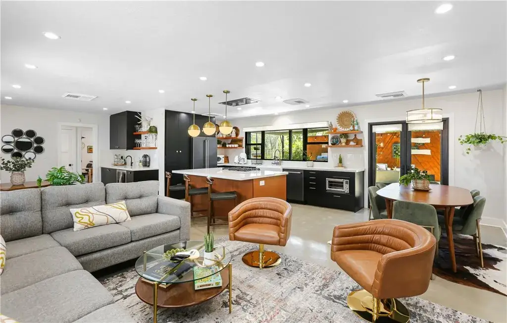 2110 President, Costa Mesa, CA 92627 - #1