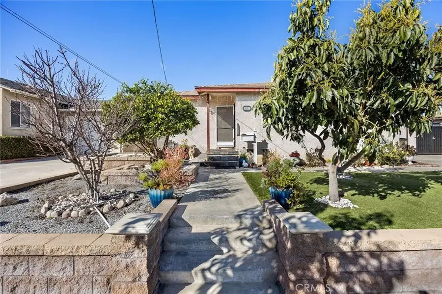 421 E 219th, Carson, CA 90745 - #3