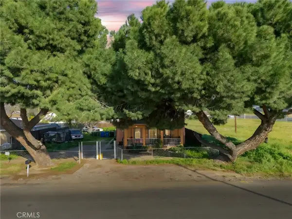 7977 Victoria Avenue, Highland, CA 92346