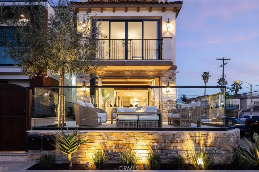 302 3rd, Huntington Beach, CA 92648 - #2