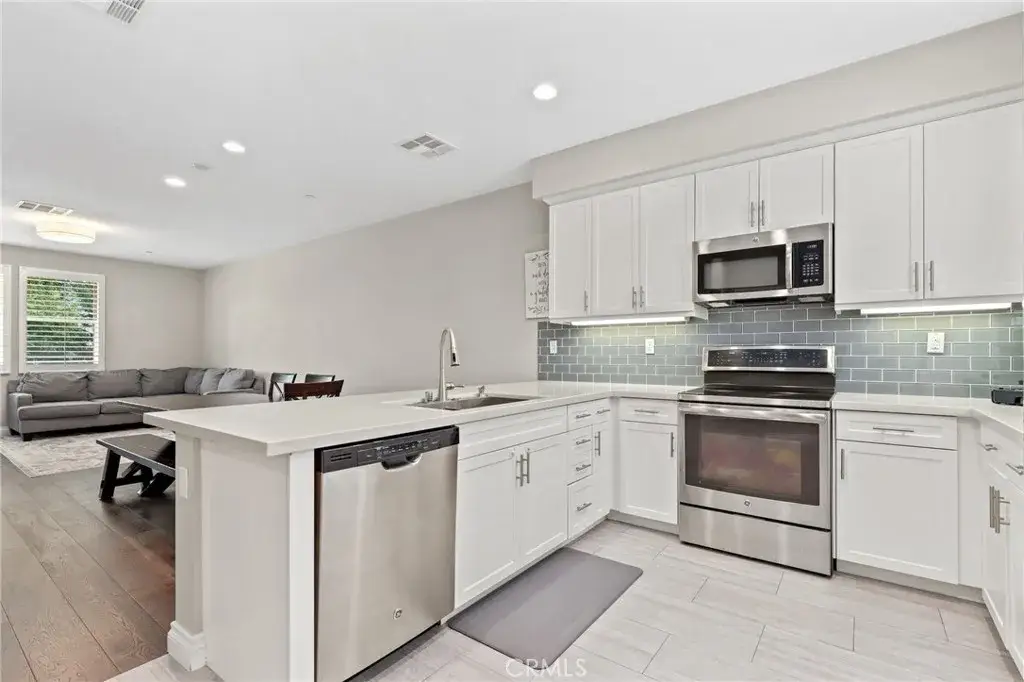 649 W Foothill Boulevard #2, Glendora, CA 91741 - #1