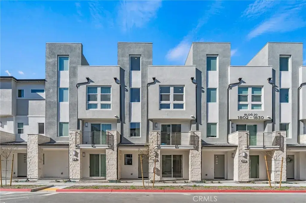 1822 W Bushell St, Anaheim, CA 92805 - #1