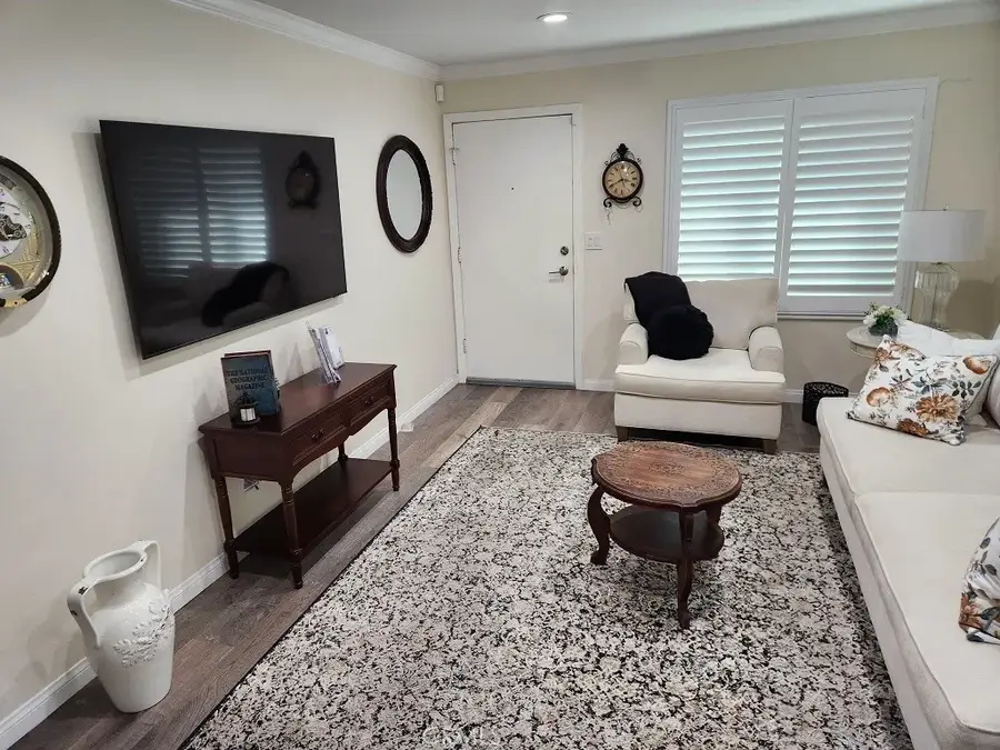 2697 W Parkside Lane, Anaheim, CA 92801 - #2