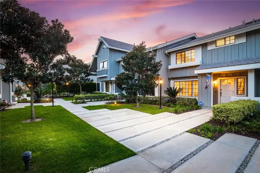 328 Regatta Way, Seal Beach, CA 90740 - #3
