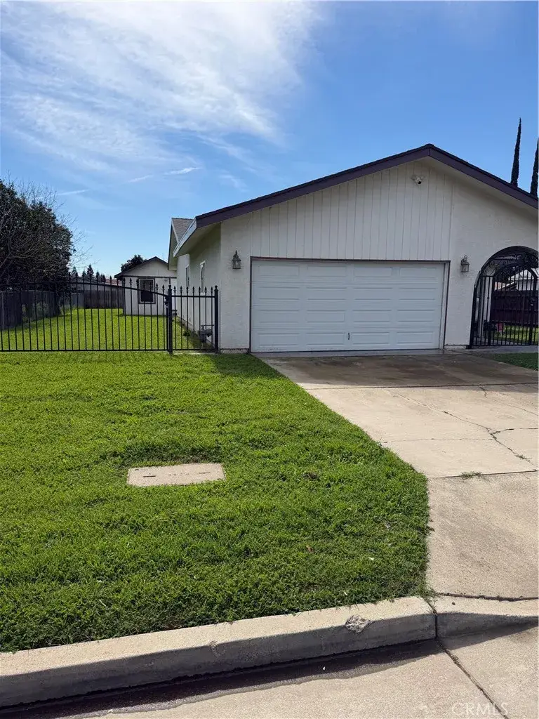 1056 E Alexander, Merced, CA 95340 - #2