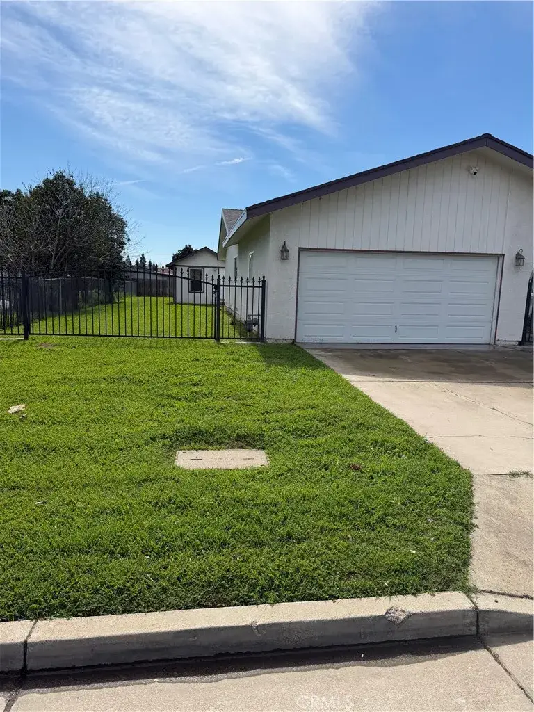 1056 E Alexander, Merced, CA 95340 - #3