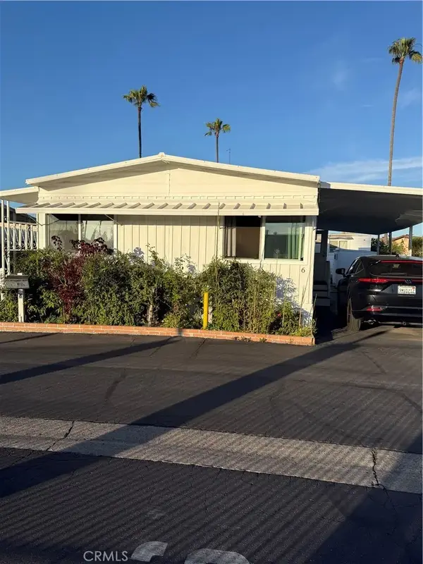 4117 Mcfadden #6, Santa Ana, CA 92704