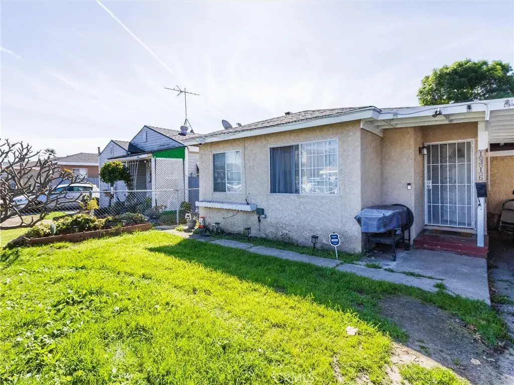 1316 W L Street, Wilmington, CA 90744 - #1