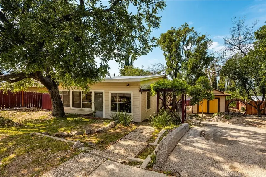 4939 Lowell Avenue, La Crescenta, CA 91214 - #3