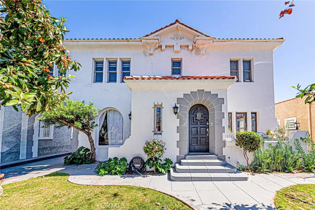 1226 Meadowbrook, Los Angeles, CA 90019 - #1