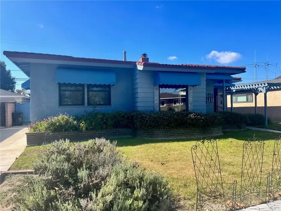 2703 Knoxville, Long Beach, CA 90815 - #2