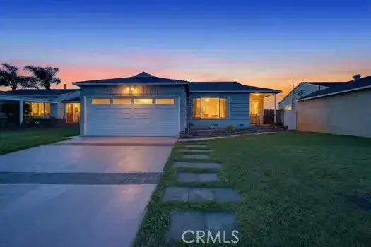 5429 Verdura, Lakewood, CA 90712