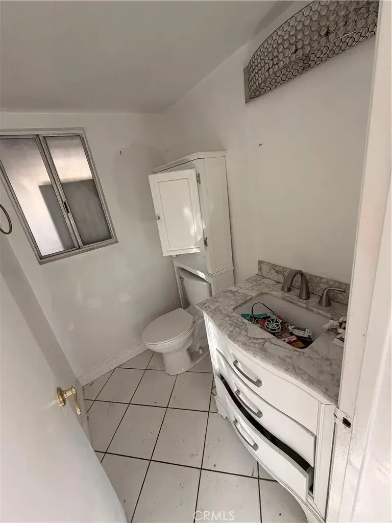 25219 Vermont, Newhall, CA 91321 - #3