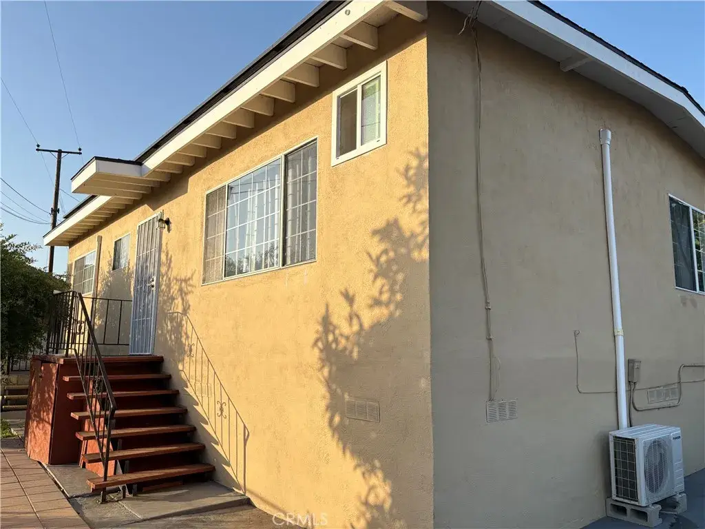 2005 Redding, Rosemead, CA 91770 - #1