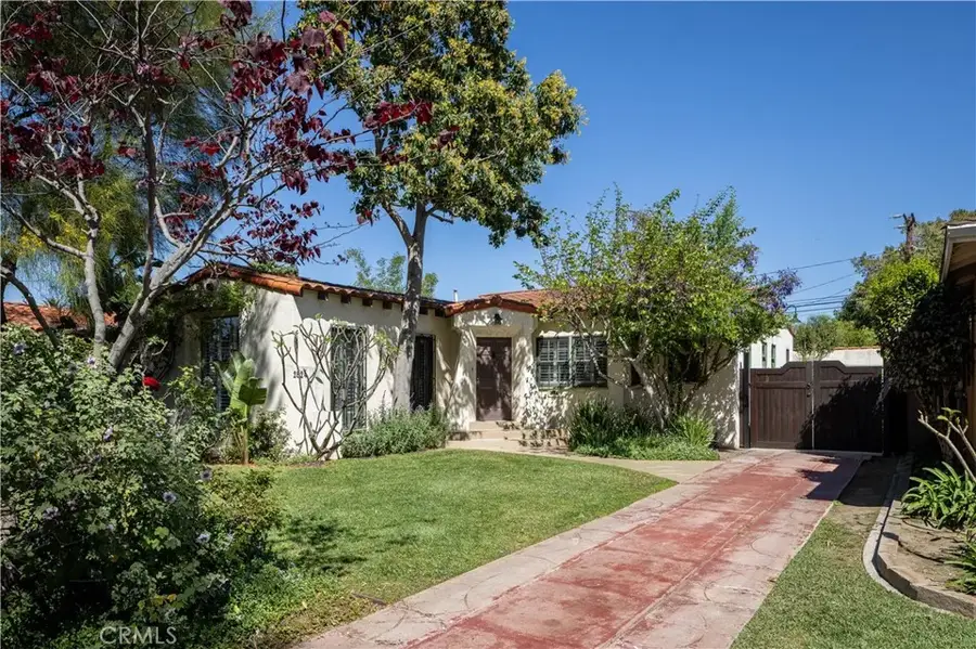 2824 Chestnut Avenue, Long Beach, CA 90806 - #2