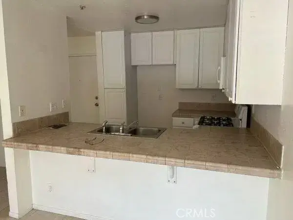 450 E 4th, Santa Ana, CA 92701 - #2
