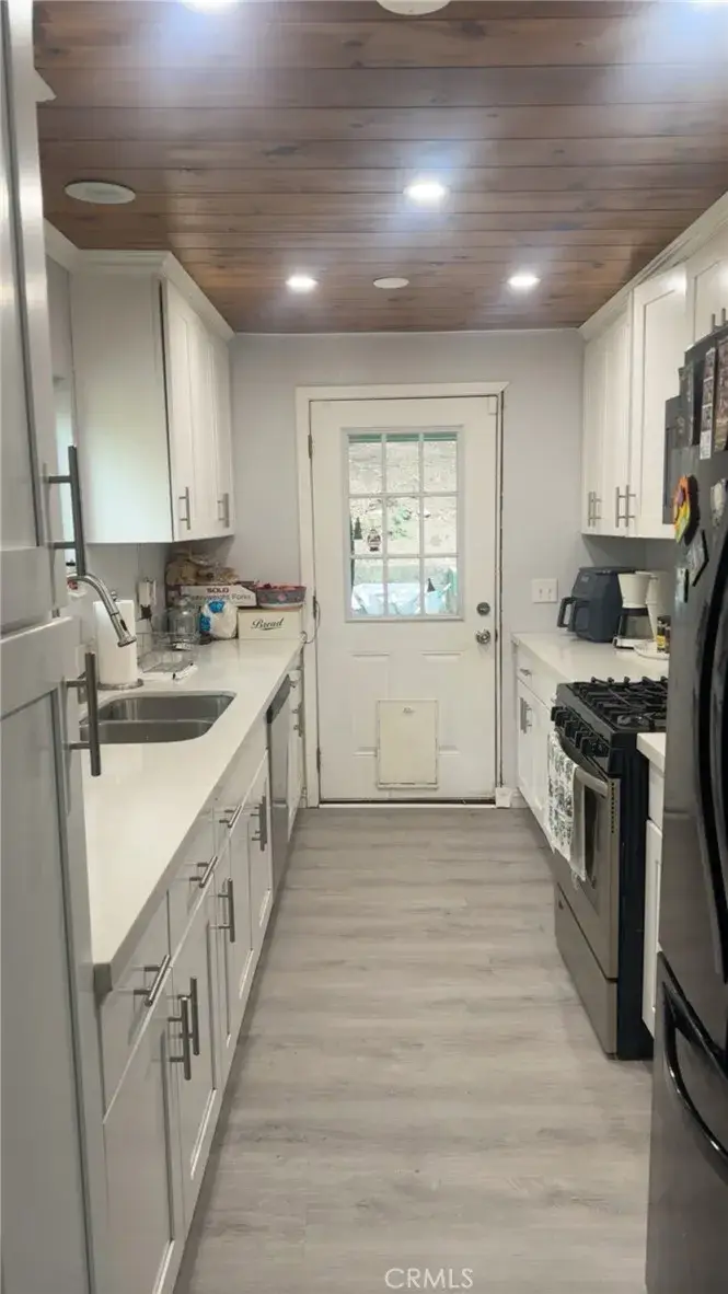 23869 Wildwood, Crestline, CA 92325 - #2