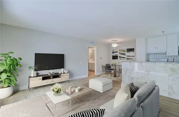 2861 S Fairview #A, Santa Ana, CA 92704