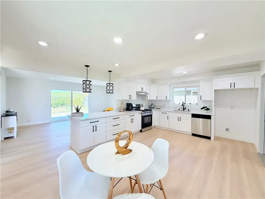 506 S Arapaho, Santa Ana, CA 92704 - #3