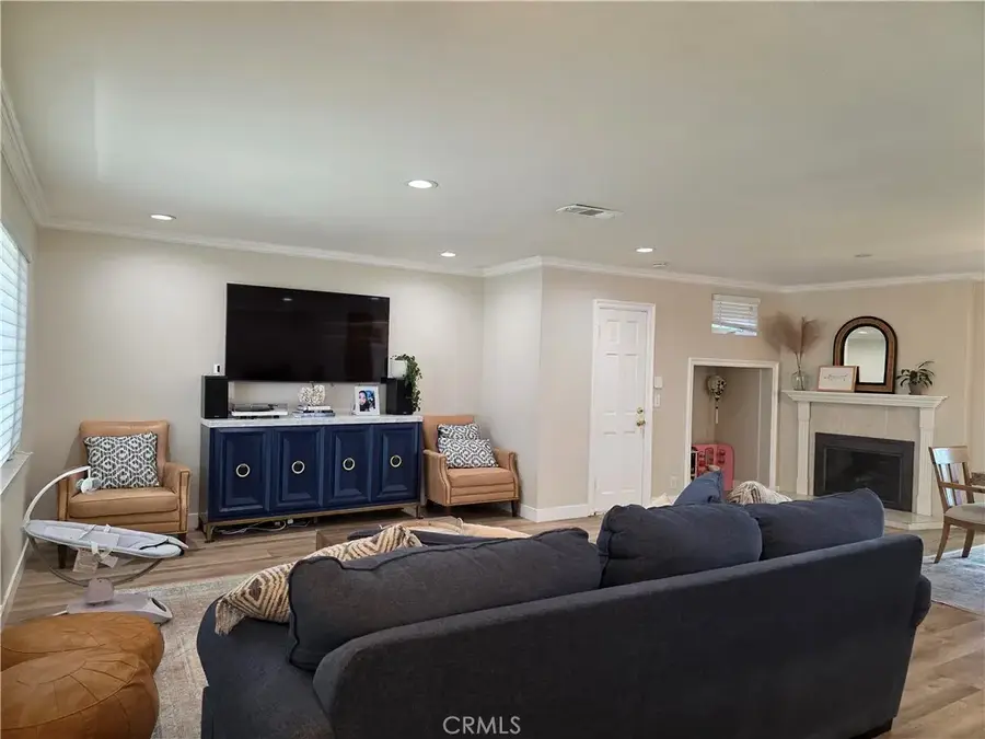 3208 W Ravenswood, Anaheim, CA 92804 - #2