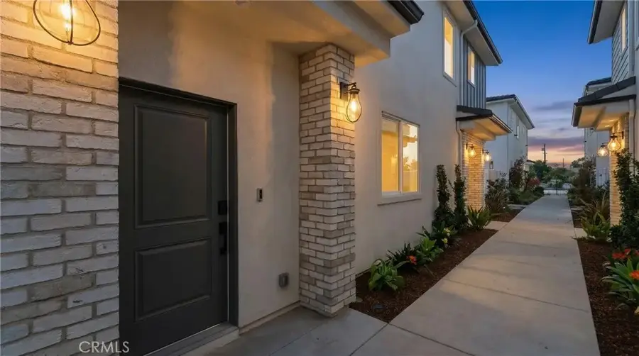 15540 Colorado Avenue, Paramount, CA 90723 - #2