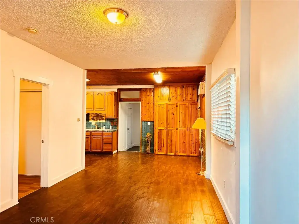260 E South, Long Beach, CA 90805 - #1