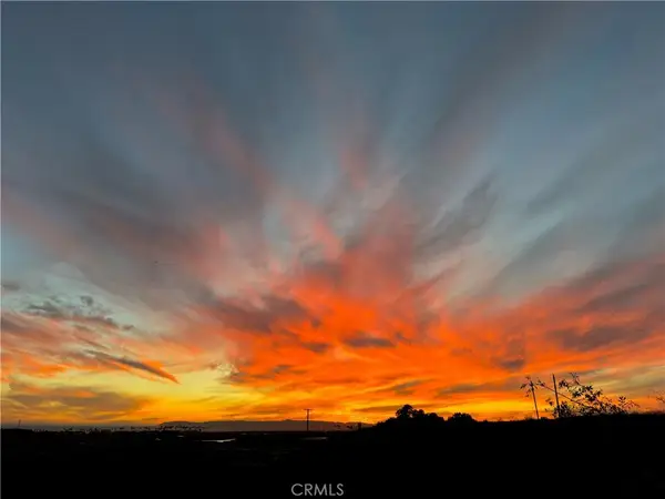 Address Withheld By Seller, Costa Mesa, CA 92627