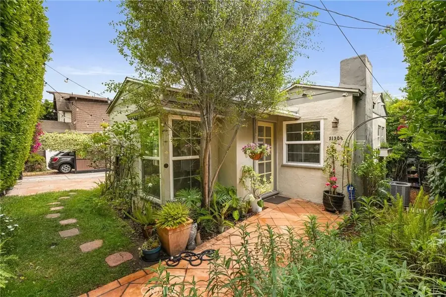 5130 W 20th, Los Angeles, CA 90016 - #3