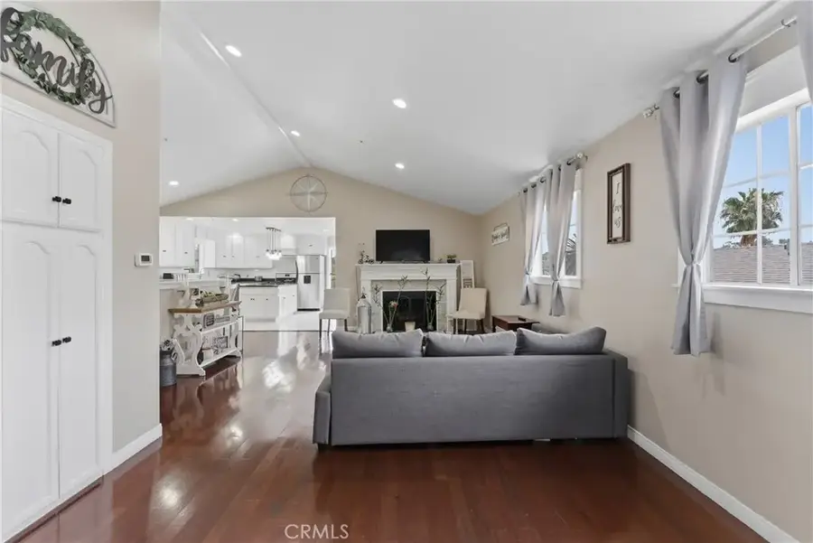 3542 Hillview Place, Los Angeles, CA 90032 - #2