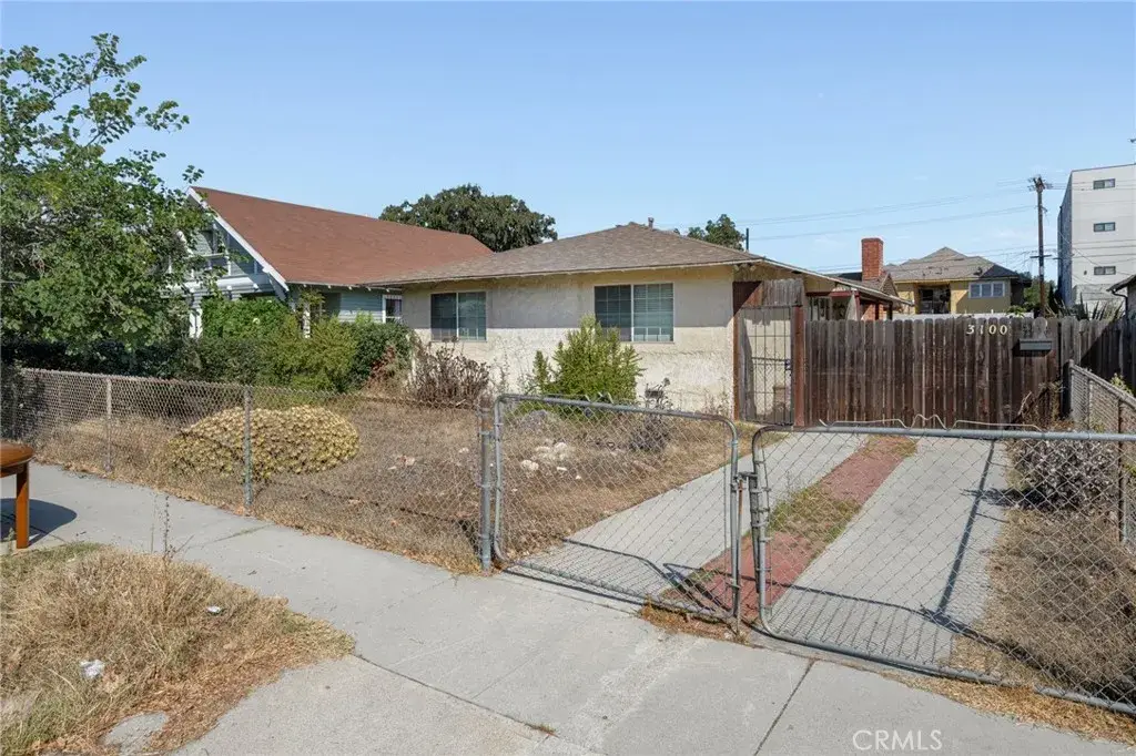 3100 Brighton, Los Angeles, CA 90018 - #1