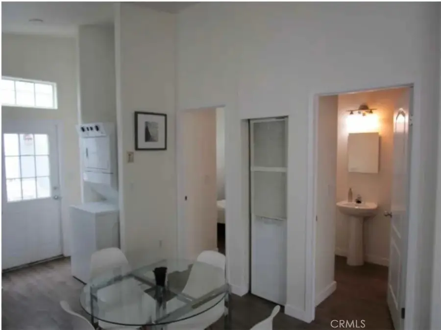 8250 Lankershim #ELM 3, North Hollywood, CA 91605 - #3