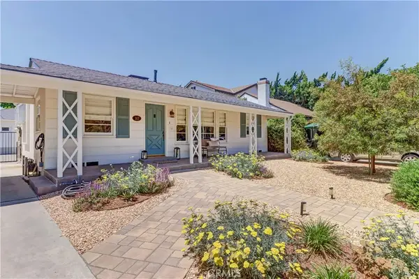 317 N Beachwood Avenue, Burbank, CA 91506
