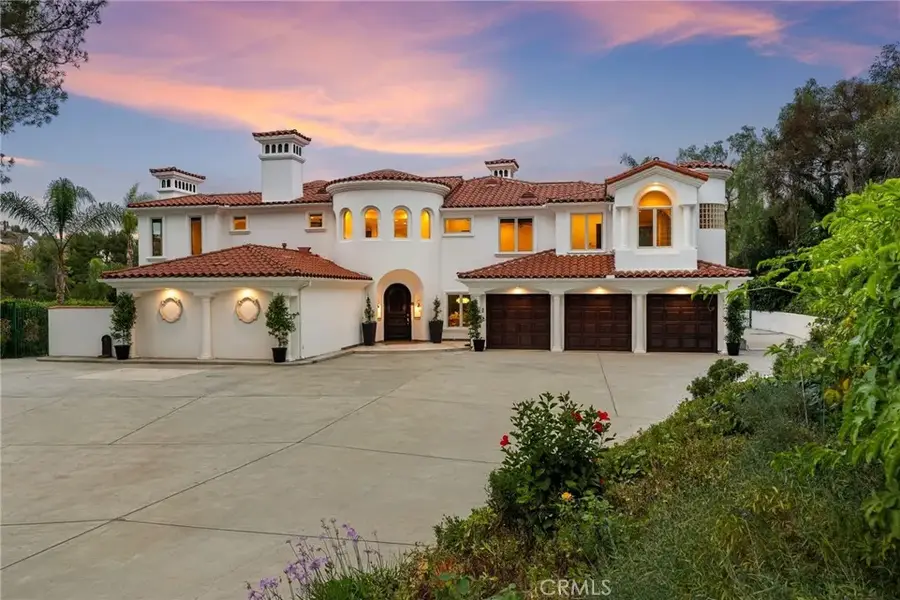 10696 Skyline Drive, North Tustin, CA 92705 - #3