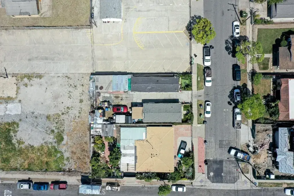 1831 W 3rd, Santa Ana, CA 92703 - #1