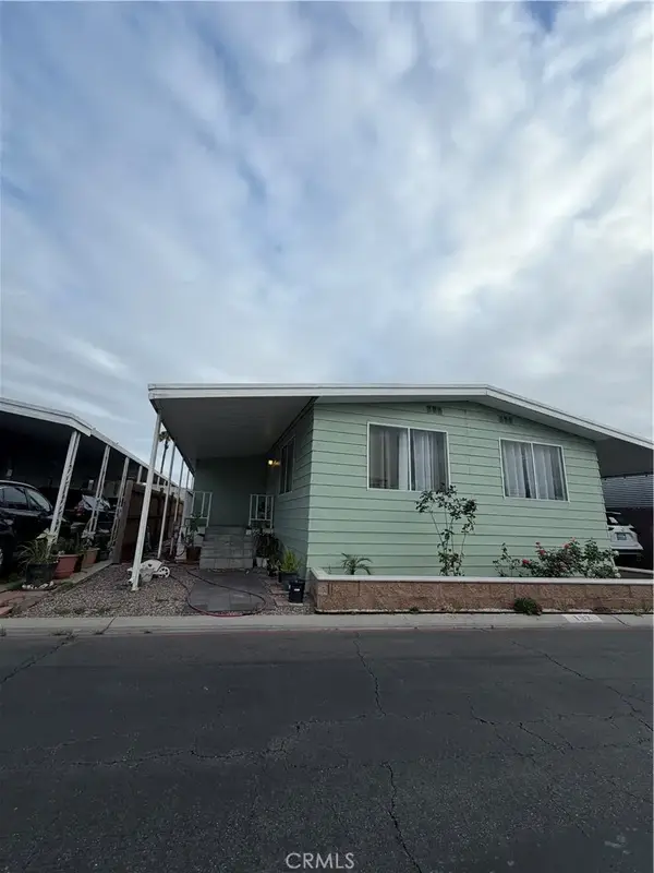 300 N Rampart St #182, Orange, CA 92868