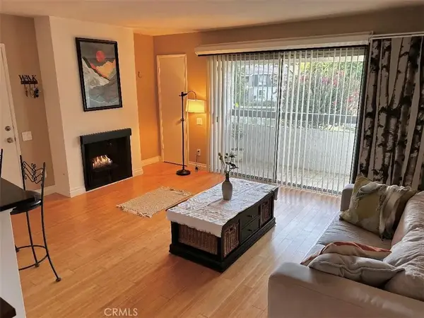 2867 S Fairview South #F, Santa Ana, CA 92704