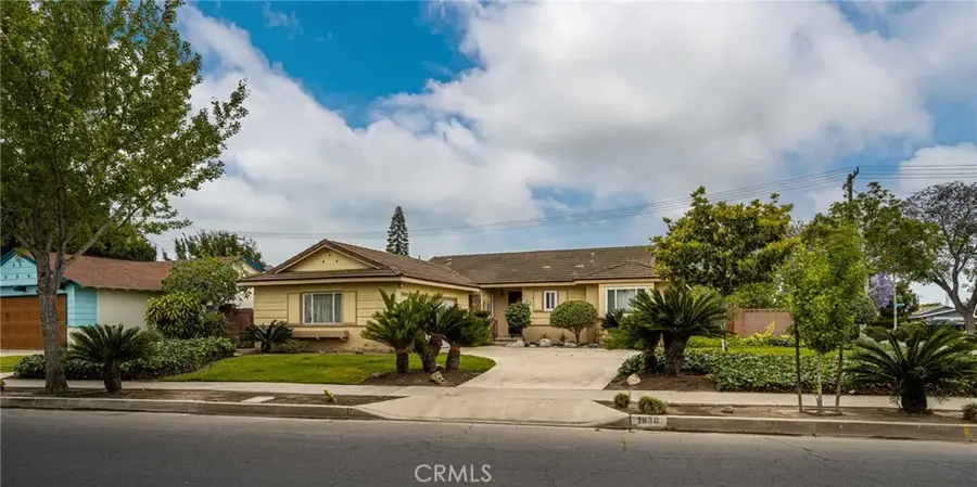 1830 W Chalet Avenue, Anaheim, CA 92804 - #2