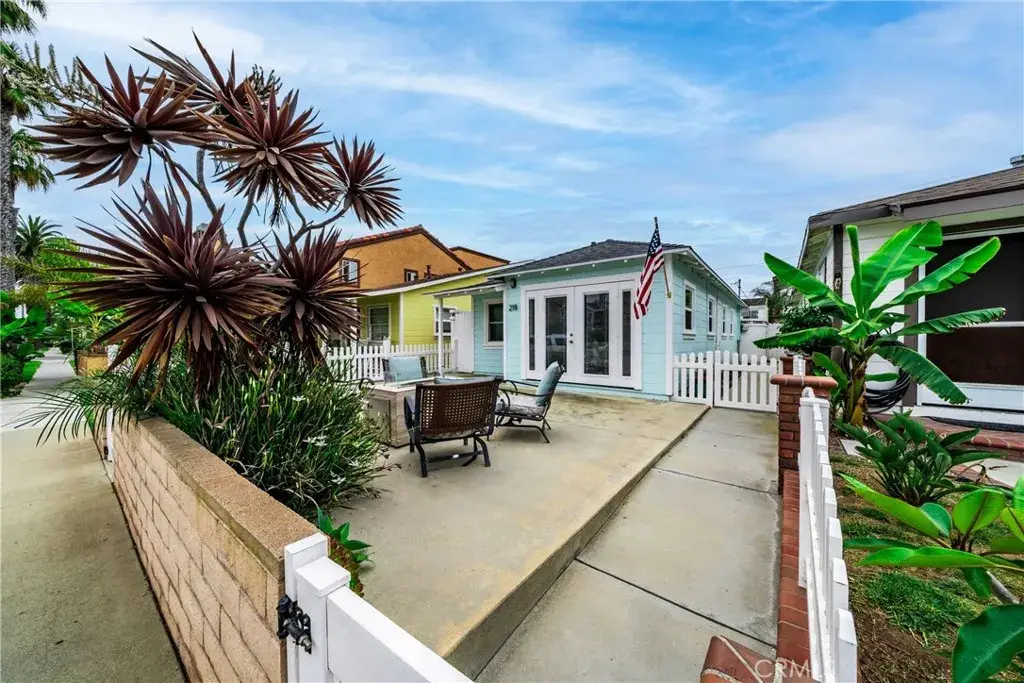 218 11th, Huntington Beach, CA 92648 - #1