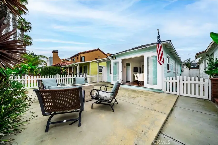 218 11th, Huntington Beach, CA 92648 - #3
