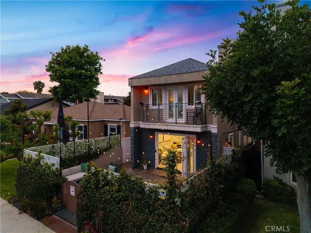 215 Knoxville Avenue, Huntington Beach, CA 92648 - #1