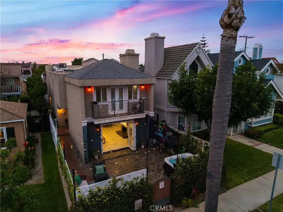 215 Knoxville Avenue, Huntington Beach, CA 92648 - #2
