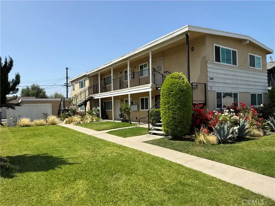 1300 W Valencia, Fullerton, CA 92833 - #2