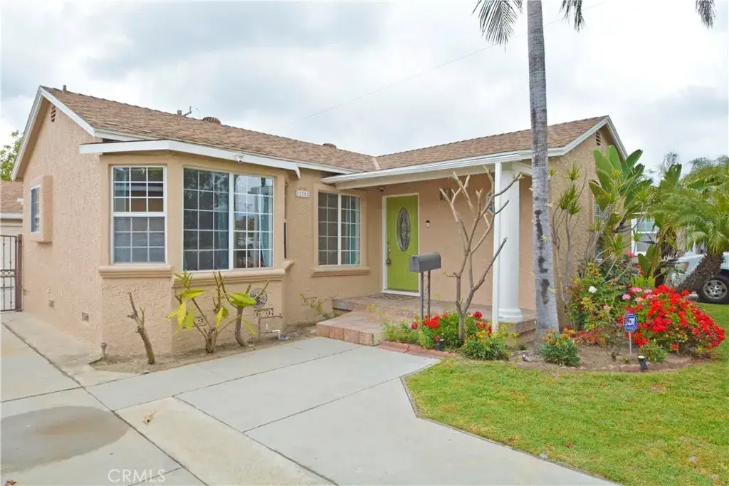 12301 Rives Avenue, Downey, CA 90242 - #1