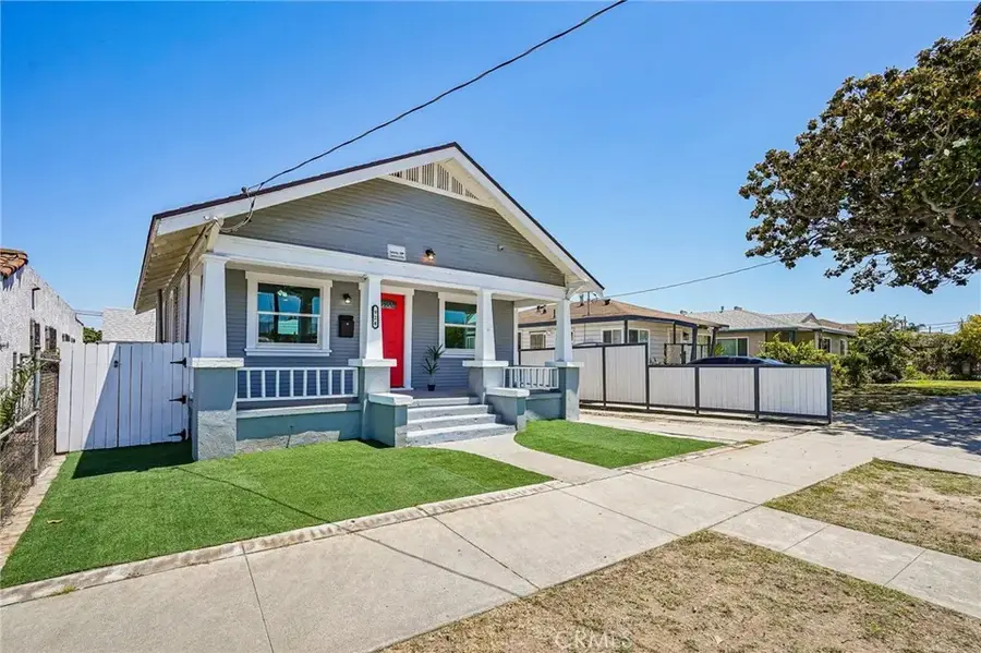 924 Frigate Avenue, Wilmington, CA 90744 - #2