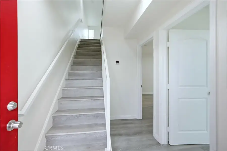 6919 S Menlo, Los Angeles, CA 90044 - #3