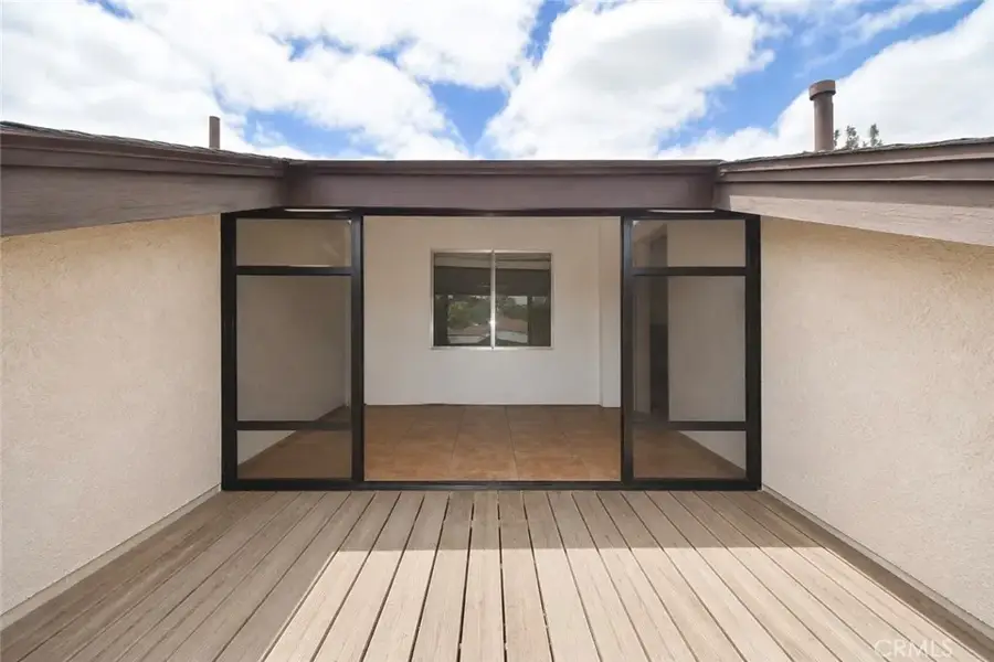 1896 W Surf, Anaheim, CA 92801 - #3