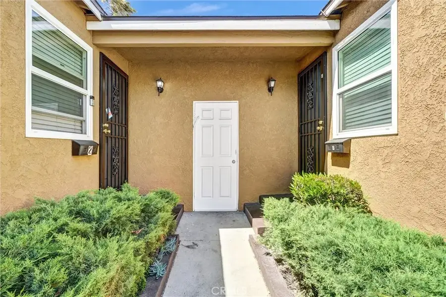 1065 E 19th, Long Beach, CA 90806 - #3